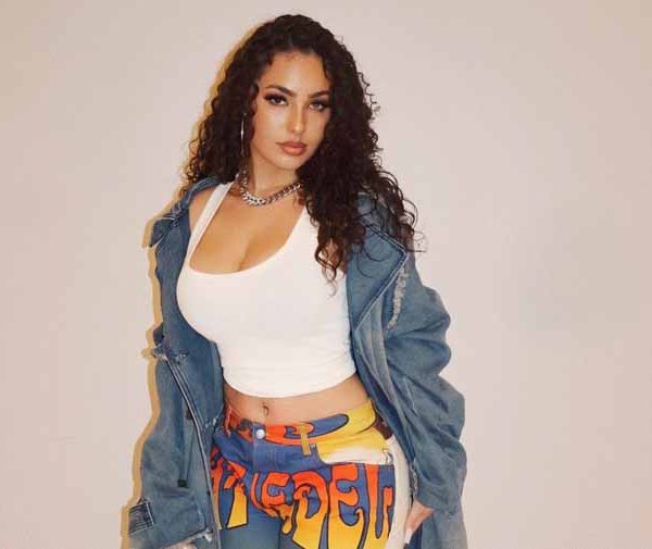 Ash Kaash Age: Quick Bio, Real Name, Height, Net Worth, Family, and More